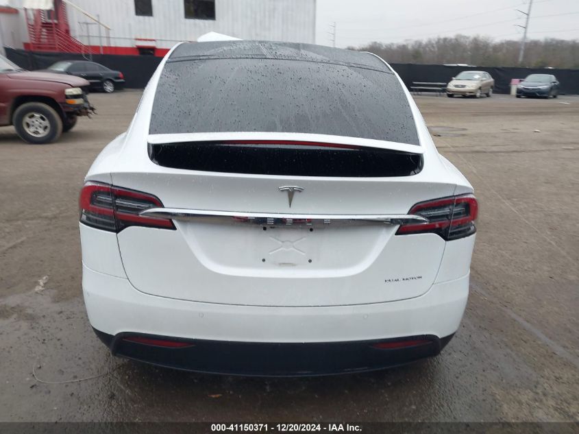 2019 Tesla Model X 100D/75D/Long Range VIN: 5YJXCAE22KF185128 Lot: 41150371