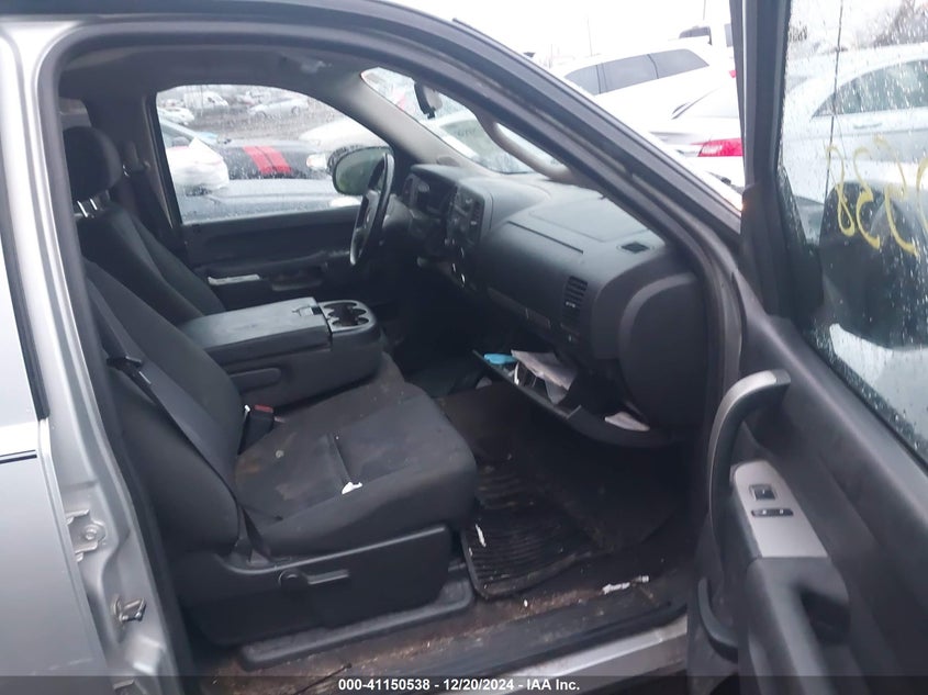 2011 CHEVROLET SILVERADO 1500 VIN: 3GCPKSE38BG271734