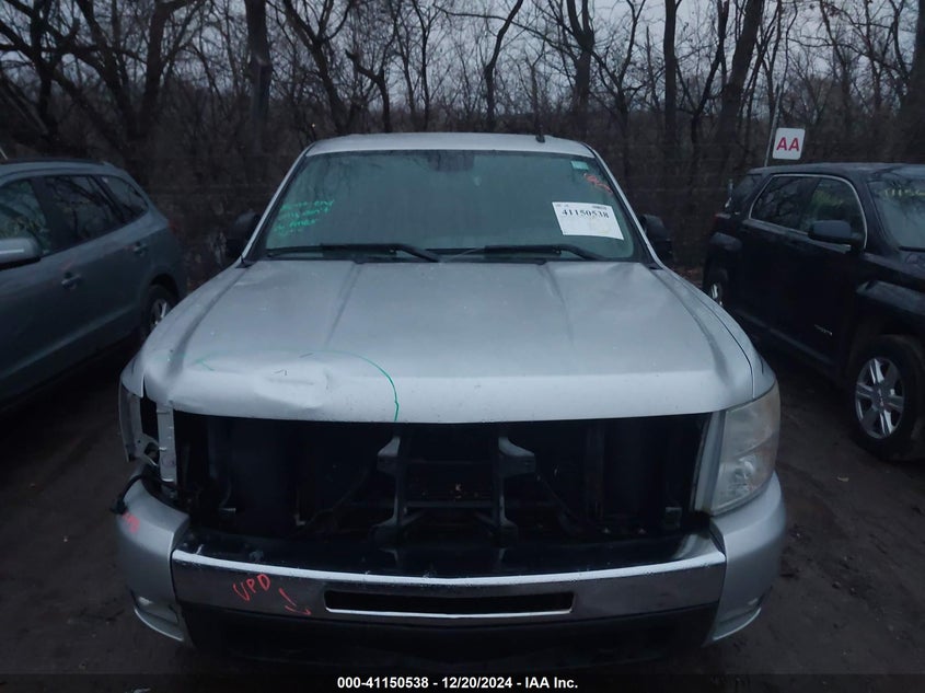 2011 CHEVROLET SILVERADO 1500 VIN: 3GCPKSE38BG271734