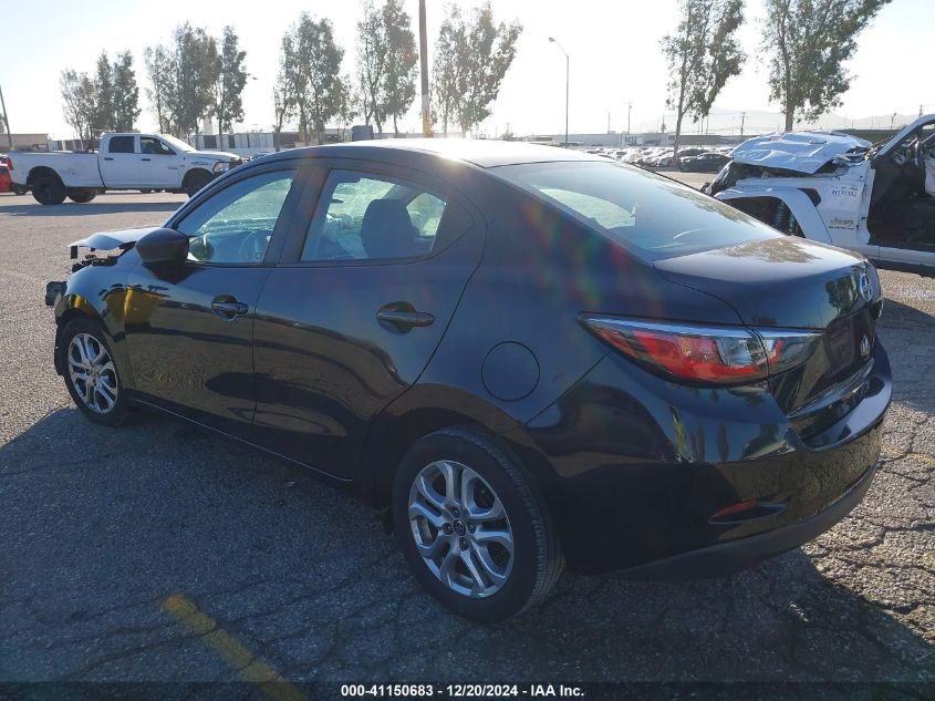 VIN 3MYDLBZVXGY106220 2016 SCION IA no.3