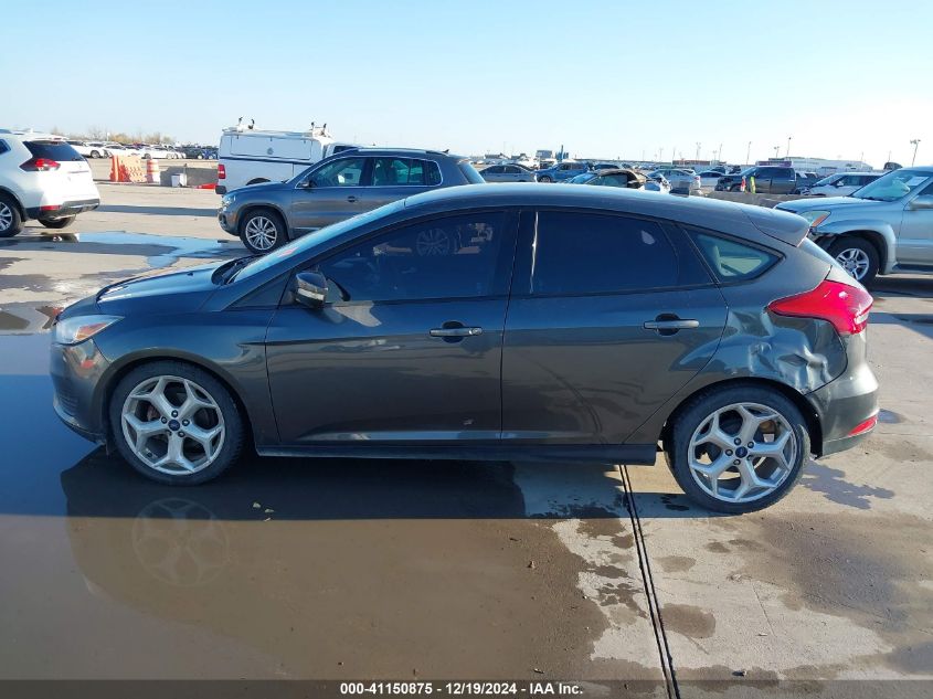 VIN 1FADP3K26HL290130 2017 Ford Focus, SE no.14