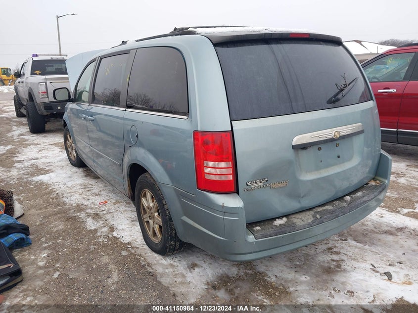 2008 CHRYSLER TOWN & COUNTRY VIN: 2A8HR54P28R666977