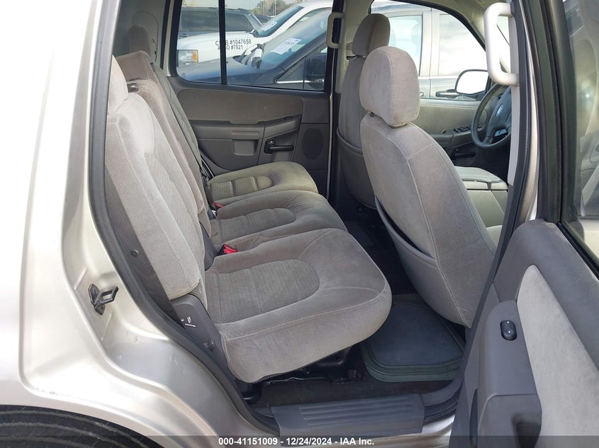 1FMZU73E55UB62634 2005 FORD EXPLORER photo no. 8