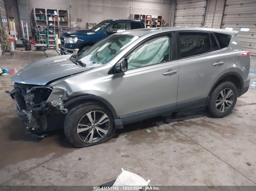 VIN 2T3RFREV8JW789736 2018 Toyota RAV4, Xle no.2