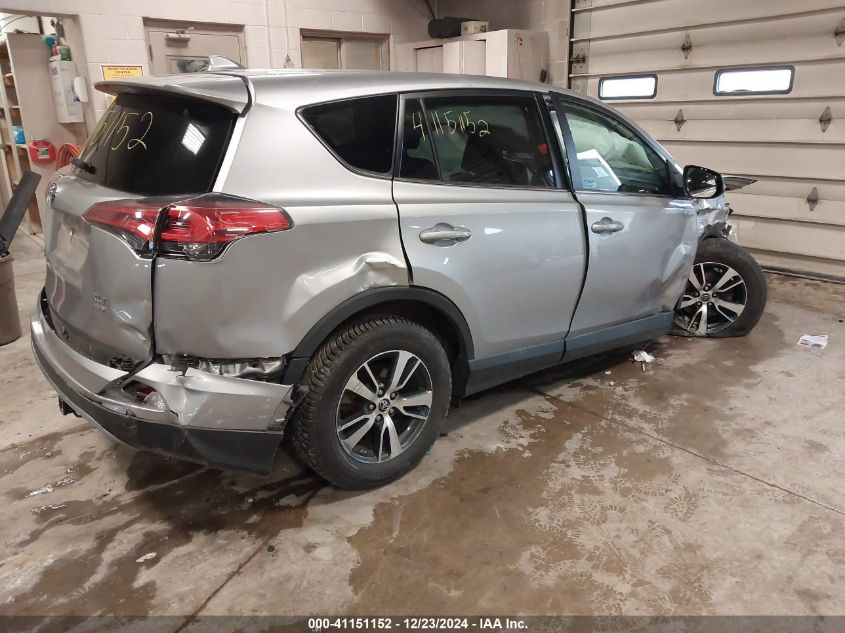 VIN 2T3RFREV8JW789736 2018 Toyota RAV4, Xle no.4