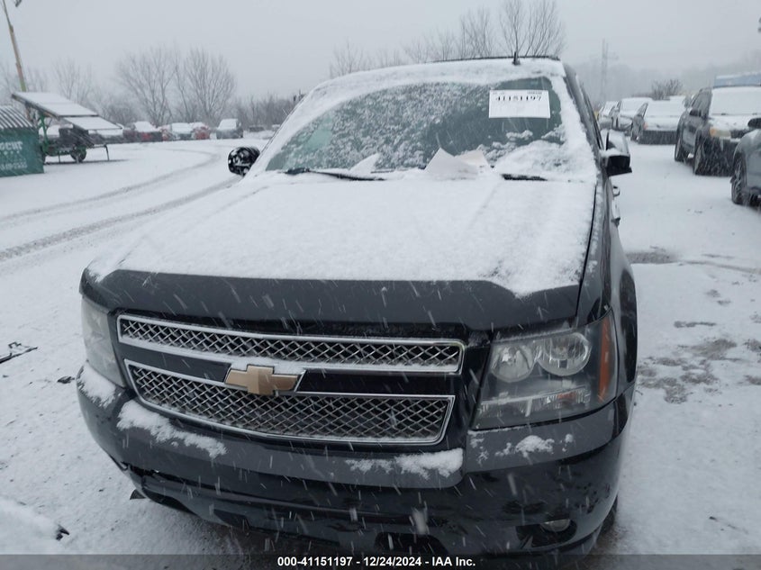 2013 CHEVROLET SUBURBAN VIN: 1GNSKJE71DR133731