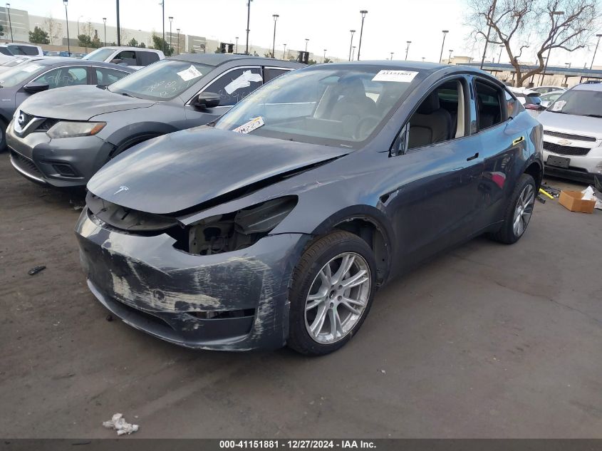 VIN 7SAYGDEE2PF885276 2023 Tesla Model Y, Awd/Long... no.2