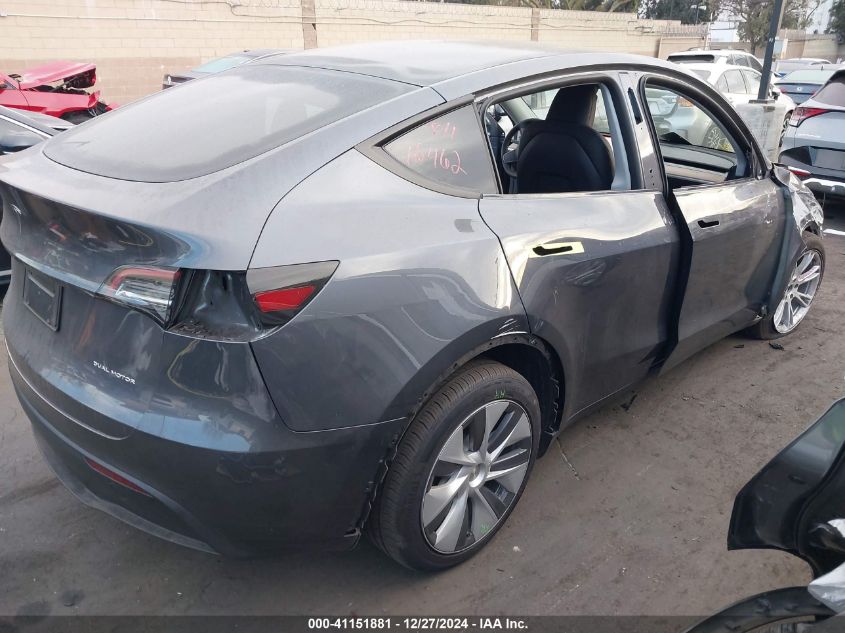 VIN 7SAYGDEE2PF885276 2023 Tesla Model Y, Awd/Long... no.4