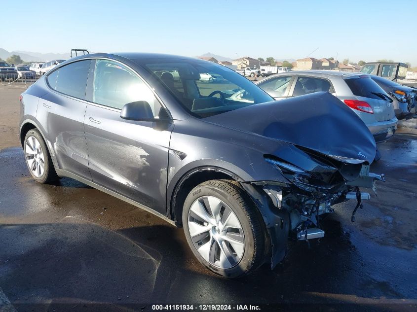 2024 TESLA MODEL Y - 7SAYGDEEXRA270975