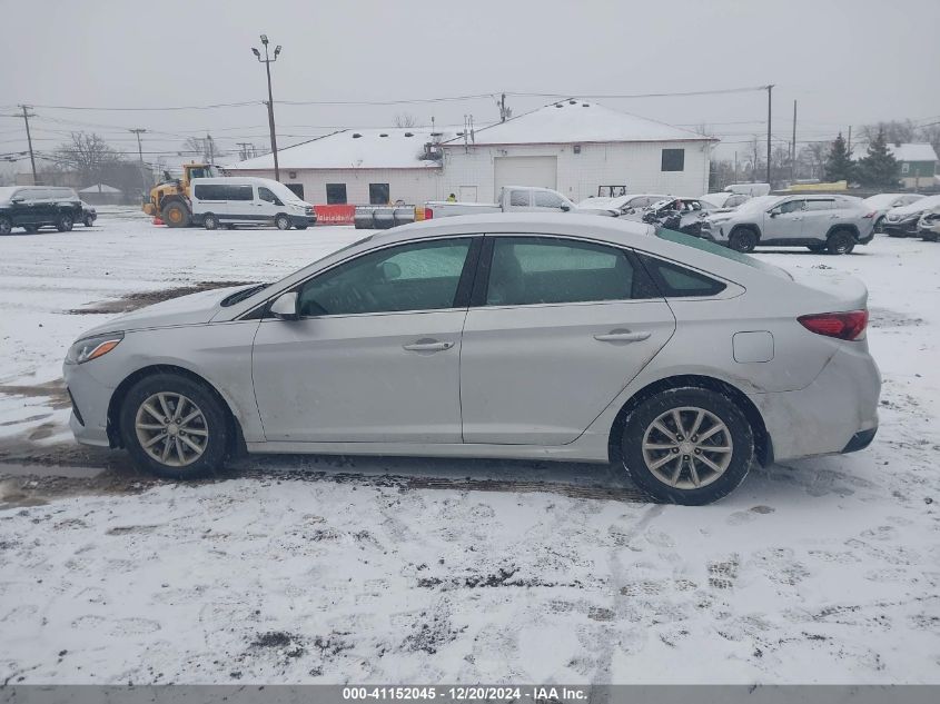 2019 Hyundai Sonata Se VIN: 5NPE24AF6KH796530 Lot: 41152045