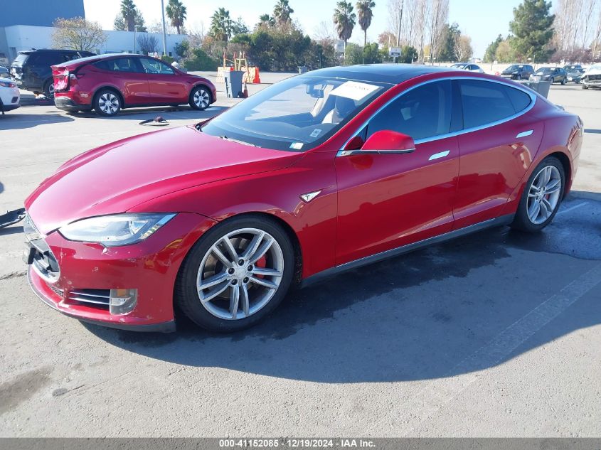 VIN 5YJSA1CP4DFP13611 2013 Tesla Model S, Performance no.2