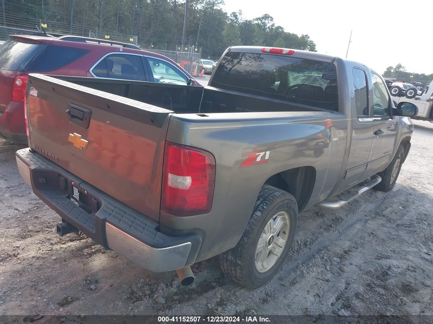 2013 CHEVROLET SILVERADO 1500 LT - 1GCRCSE06DZ333307