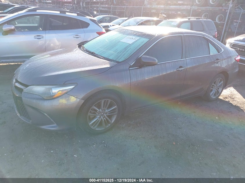 2015 TOYOTA CAMRY SE - 4T1BF1FKXFU484357