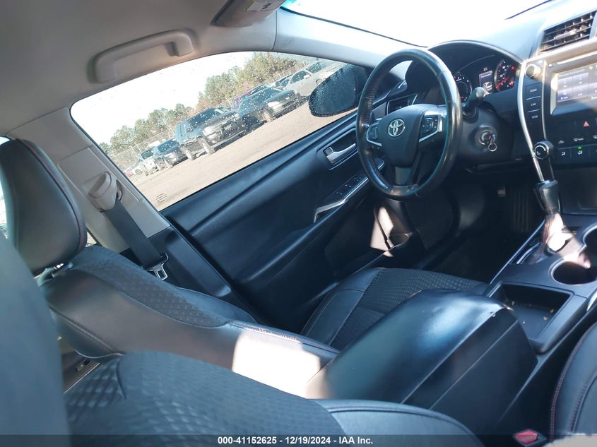 2015 TOYOTA CAMRY SE - 4T1BF1FKXFU484357