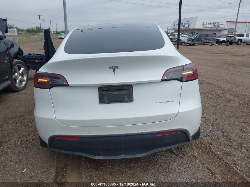 2022 Tesla Model Y Long Range Dual Motor All-Wheel Drive VIN: 7SAYGDEE2NA011388 Lot: 41153095