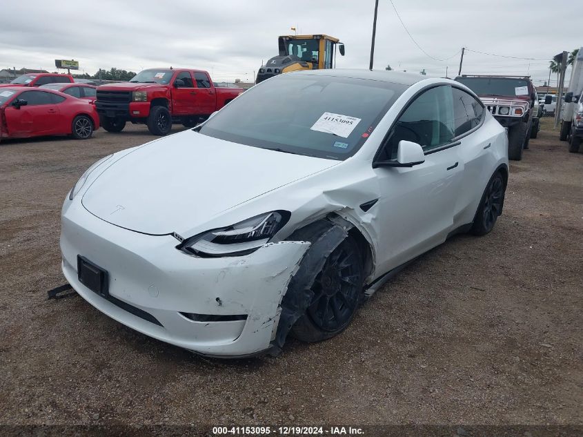 2022 Tesla Model Y Long Range Dual Motor All-Wheel Drive VIN: 7SAYGDEE2NA011388 Lot: 41153095