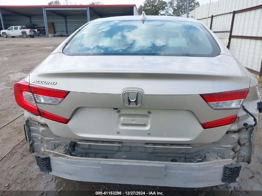 VIN 1HGCV1F1XJA033945 2018 Honda Accord, LX no.17