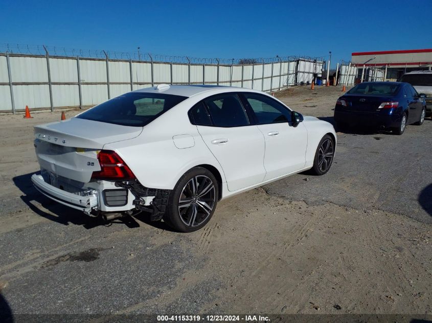 VIN 7JRL12FM9NG162595 2022 Volvo S60, B5 R-Design no.4