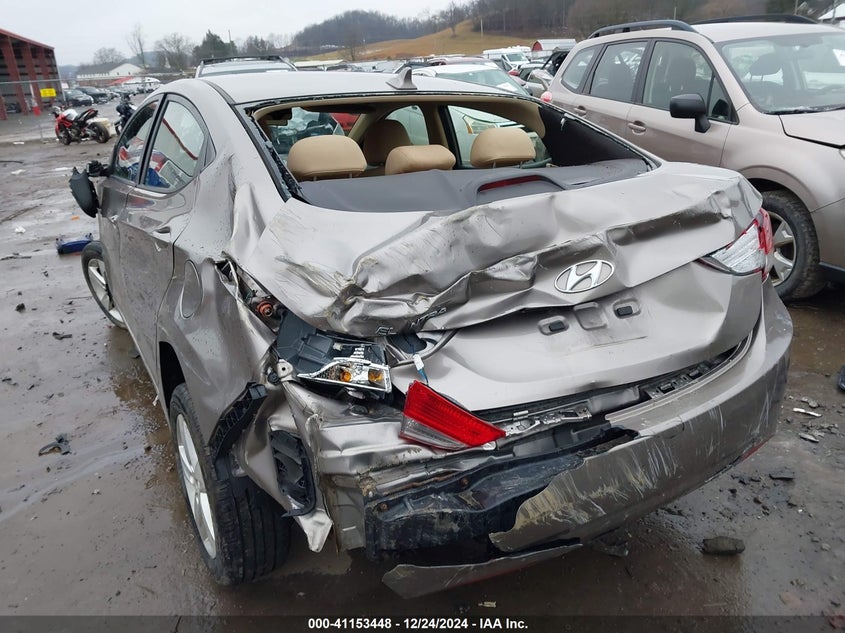 2012 HYUNDAI ELANTRA VIN: 5NPDH4AE5CH139365