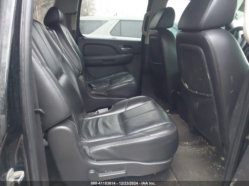 2008 CHEVROLET SUBURBAN 1500 VIN: 3GNFK16388G160010