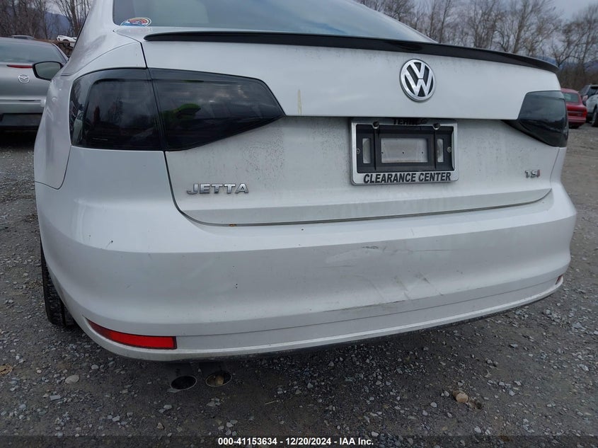2015 VOLKSWAGEN JETTA VIN: 3VWD17AJ2FM204977