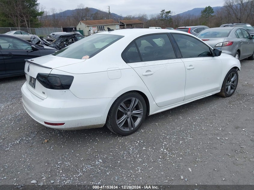 2015 VOLKSWAGEN JETTA VIN: 3VWD17AJ2FM204977