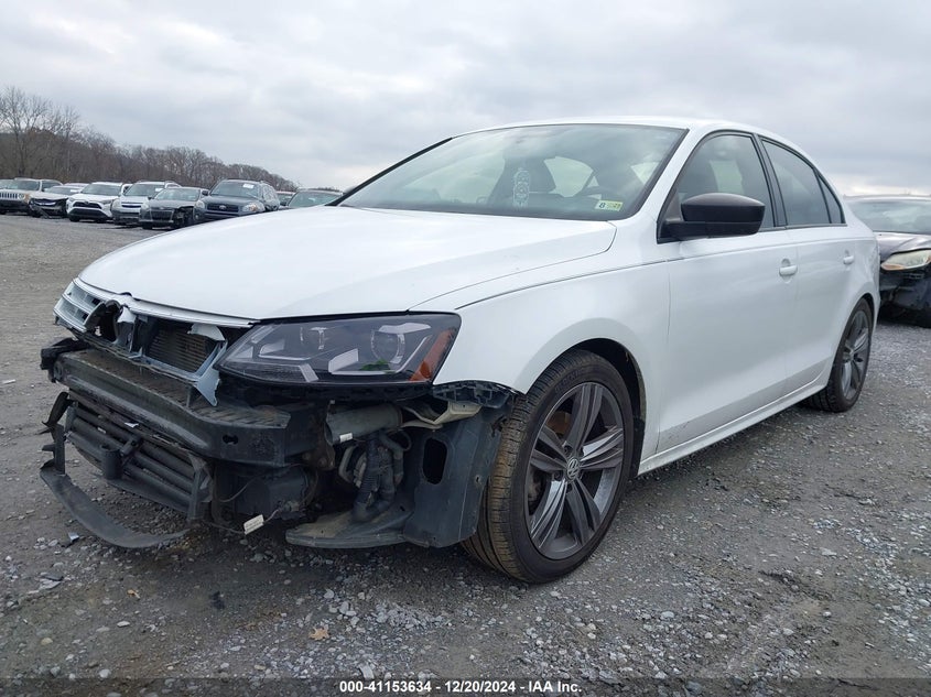 2015 VOLKSWAGEN JETTA VIN: 3VWD17AJ2FM204977