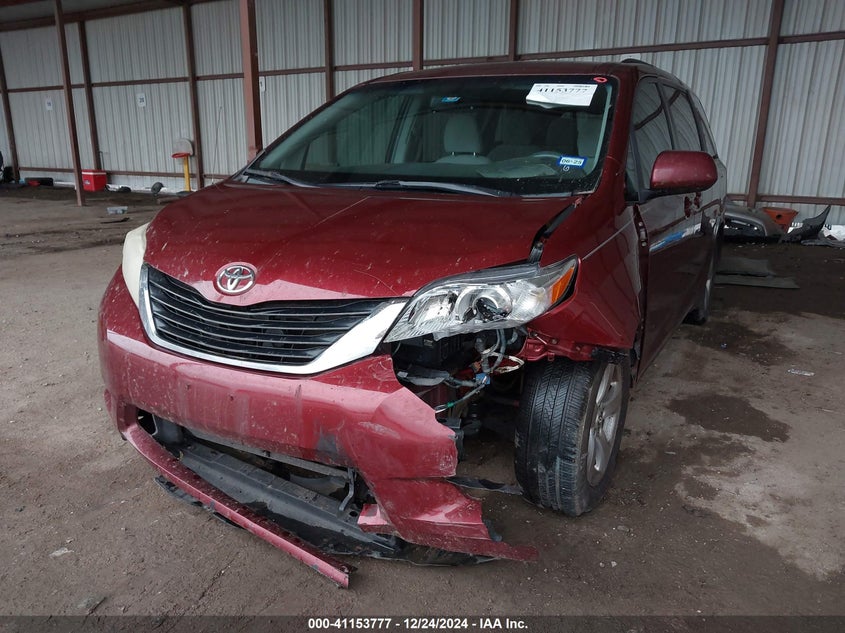 2014 TOYOTA SIENNA VIN: 5TDKK3DC4ES415948