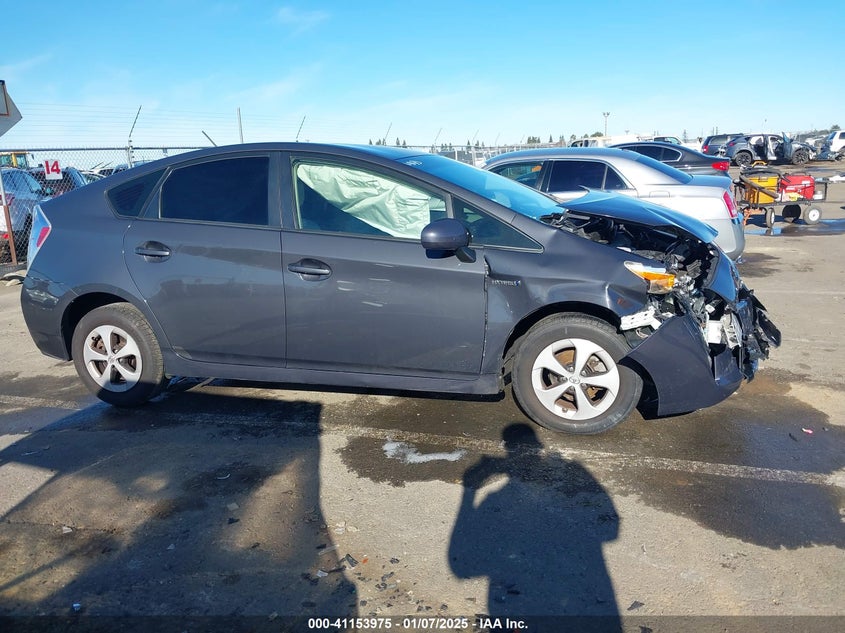 2015 TOYOTA PRIUS VIN: JTDKN3DU5F0453161