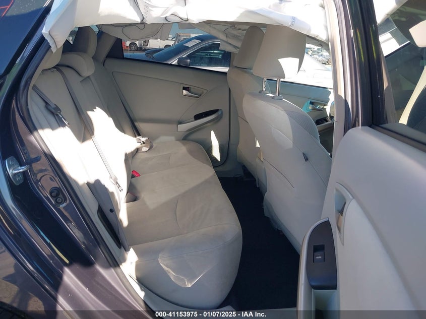 2015 TOYOTA PRIUS VIN: JTDKN3DU5F0453161