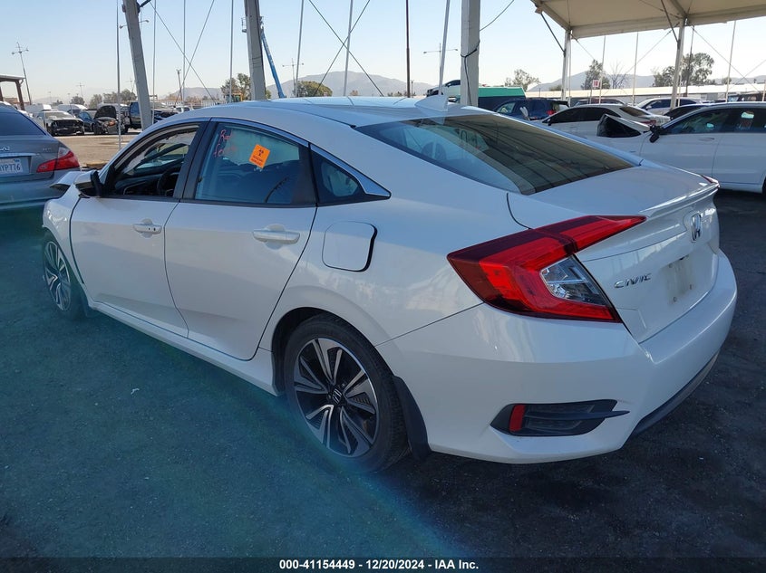 2017 HONDA CIVIC VIN: 19XFC1F33HE203671