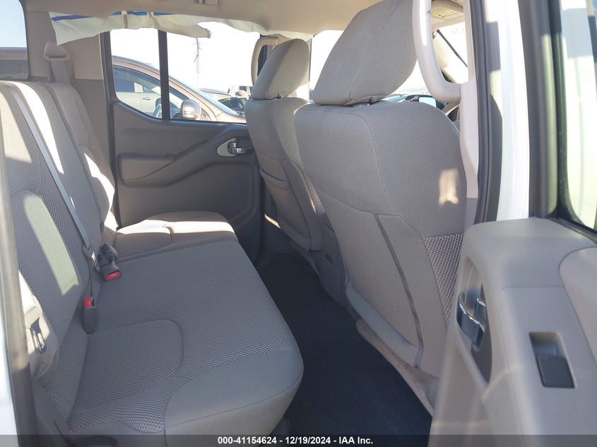 2019 NISSAN FRONTIER SV - 1N6AD0ER3KN795998