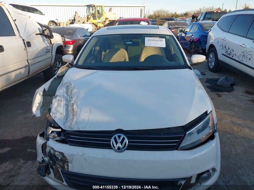 2011 VOLKSWAGEN JETTA VIN: 3VWLX7AJ0BM329352