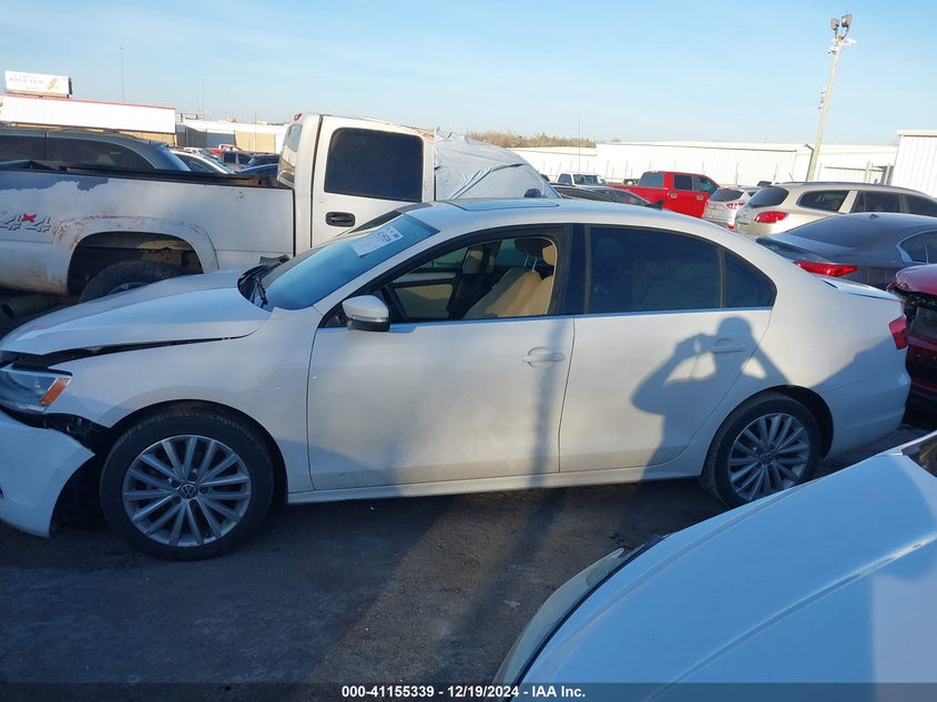 2011 VOLKSWAGEN JETTA VIN: 3VWLX7AJ0BM329352
