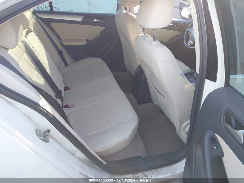 2011 VOLKSWAGEN JETTA VIN: 3VWLX7AJ0BM329352
