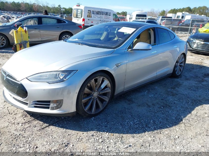 VIN 5YJSA1H15FFP77082 2015 TESLA MODEL S no.2