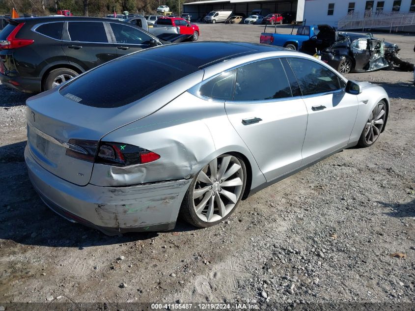 VIN 5YJSA1H15FFP77082 2015 TESLA MODEL S no.4