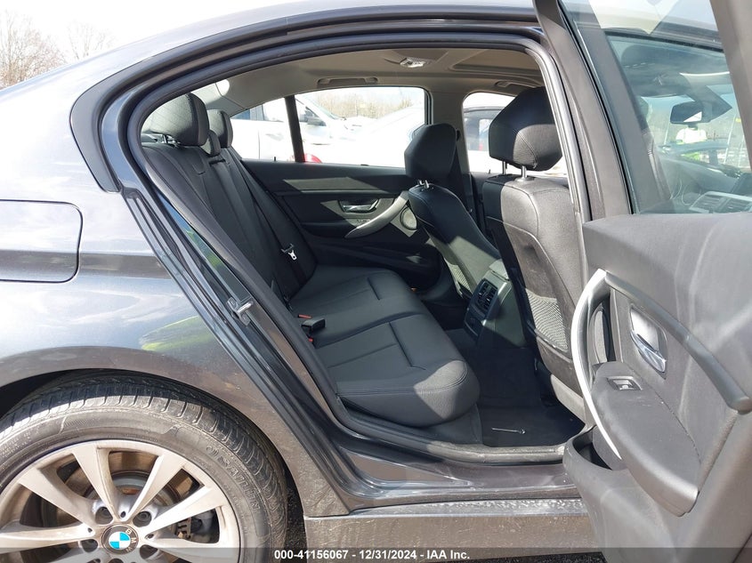2017 BMW 320 VIN: WBA8E5G34HNU43829