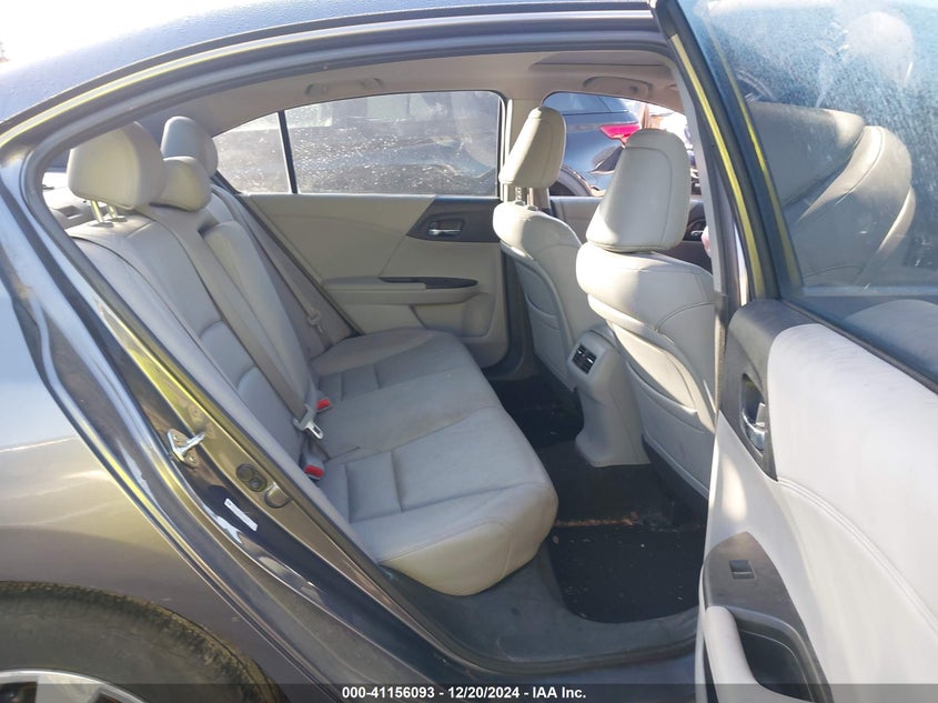 2013 HONDA ACCORD VIN: 1HGCR3F88DA015297