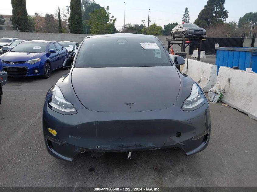 2022 Tesla Model Y Long Range Dual Motor All-Wheel Drive VIN: 7SAYGDEE2NF392307 Lot: 41156648