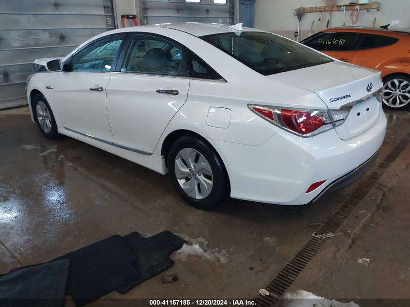 2014 HYUNDAI SONATA HYBRID - KMHEC4A42EA117405
