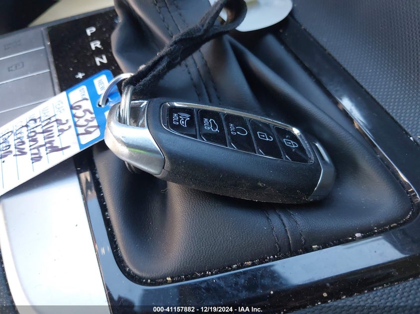 2022 HYUNDAI ELANTRA VIN: KMHLM4AG4NU331177