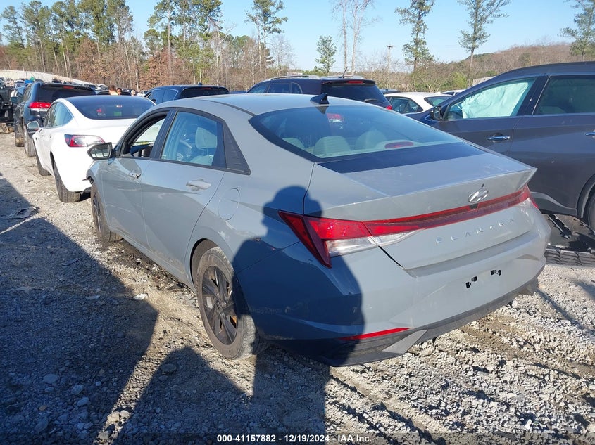 2022 HYUNDAI ELANTRA VIN: KMHLM4AG4NU331177