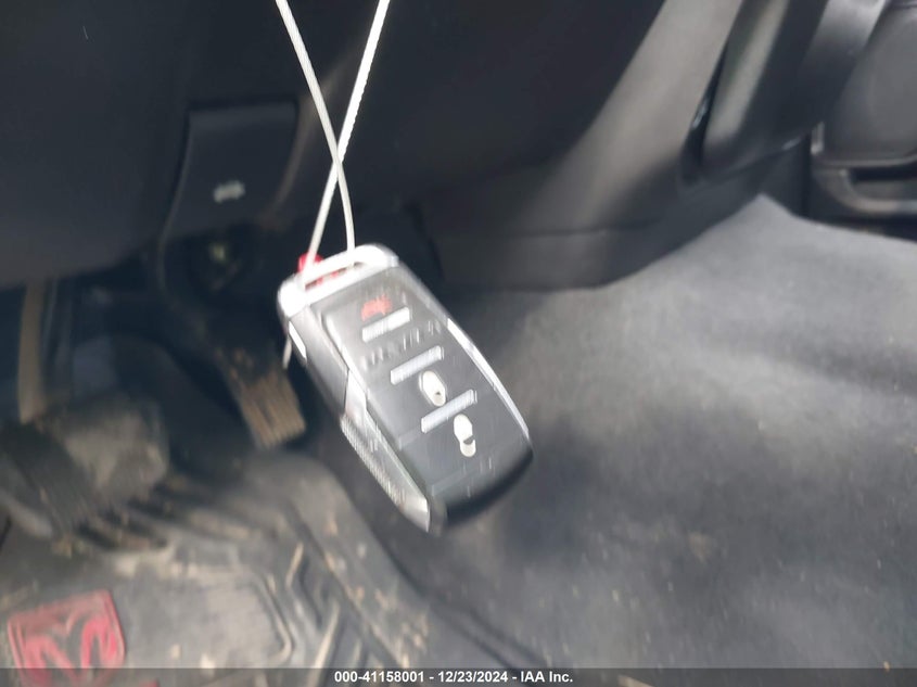 2019 RAM 1500 VIN: 1C6RREBT9KN568231