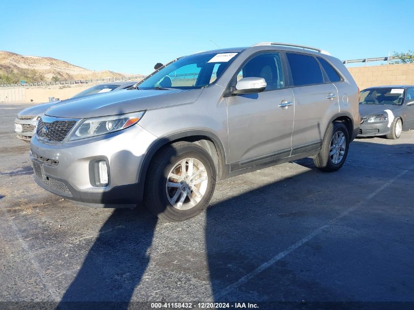 VIN 5XYKT4A60FG624989 2015 KIA SORENTO no.2