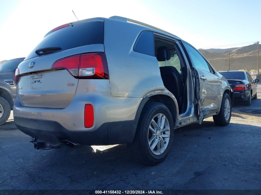 VIN 5XYKT4A60FG624989 2015 KIA SORENTO no.4