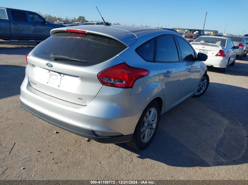 VIN 1FADP3K23GL380477 2016 Ford Focus, SE no.4