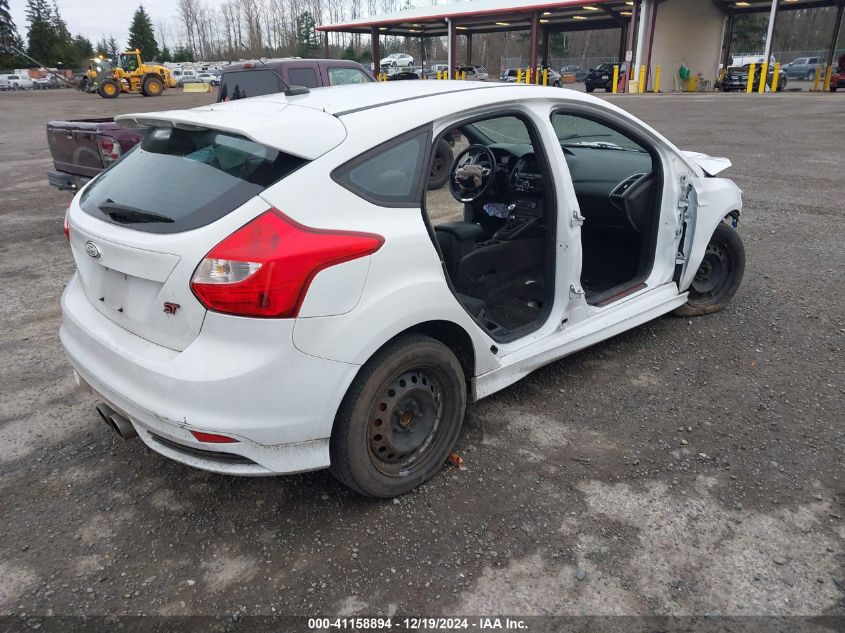 VIN 1FADP3L98DL314045 2013 FORD FOCUS no.4