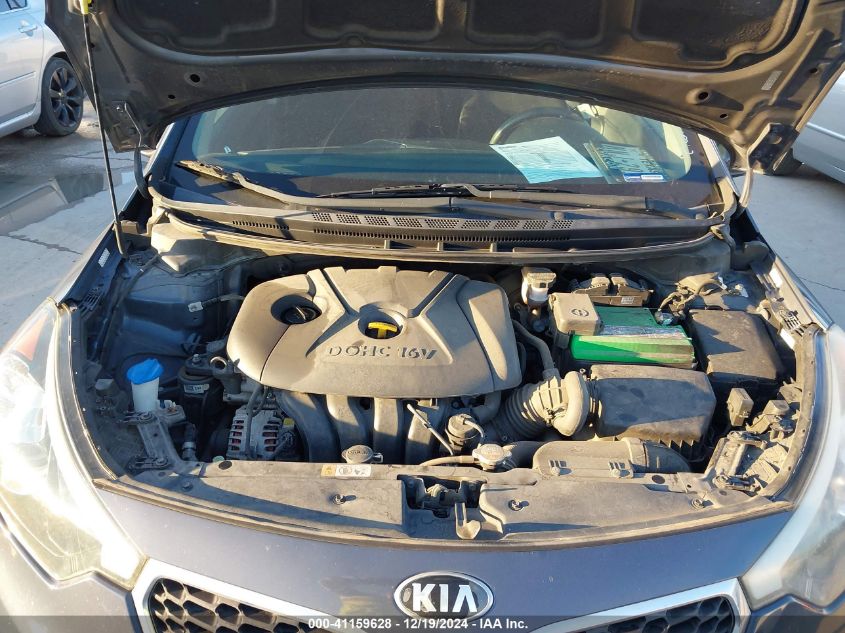 VIN KNAFK4A60G5586188 2016 KIA Forte, LX no.10