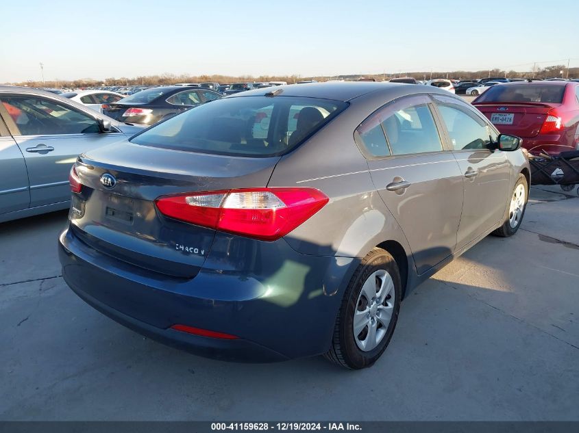 VIN KNAFK4A60G5586188 2016 KIA Forte, LX no.4